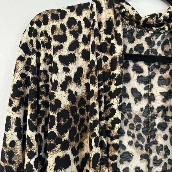 Women’s Boutique Long Sleeve Cheetah Print Open Front Drape Cardigan GUC - Picture 3 of 7
